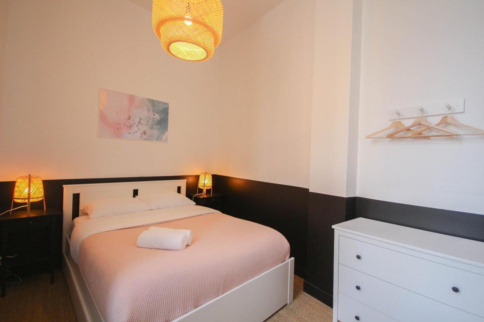 2-Bedroom Flat + Private Car Park. Lille Ngoại thất bức ảnh
