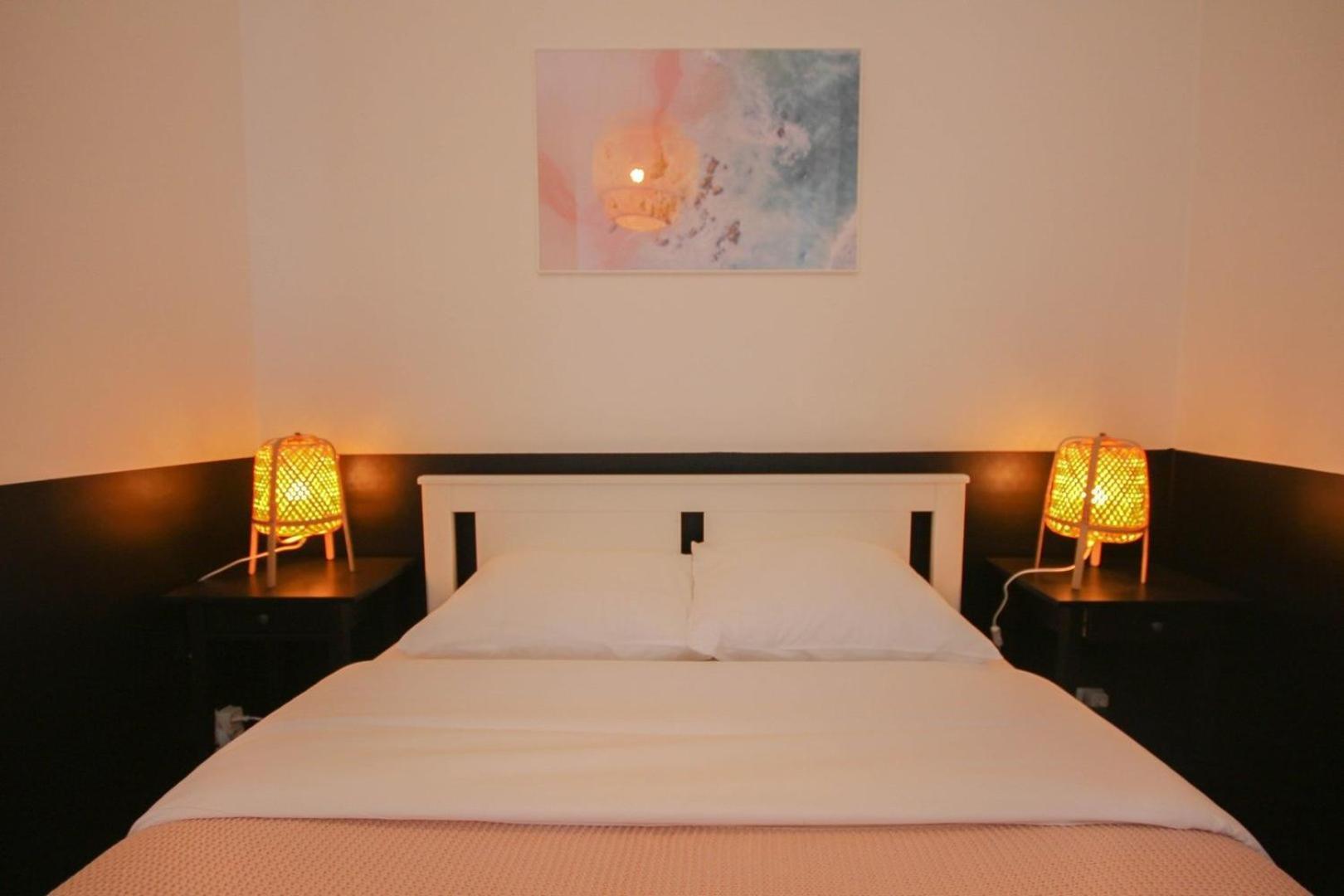 2-Bedroom Flat + Private Car Park. Lille Ngoại thất bức ảnh