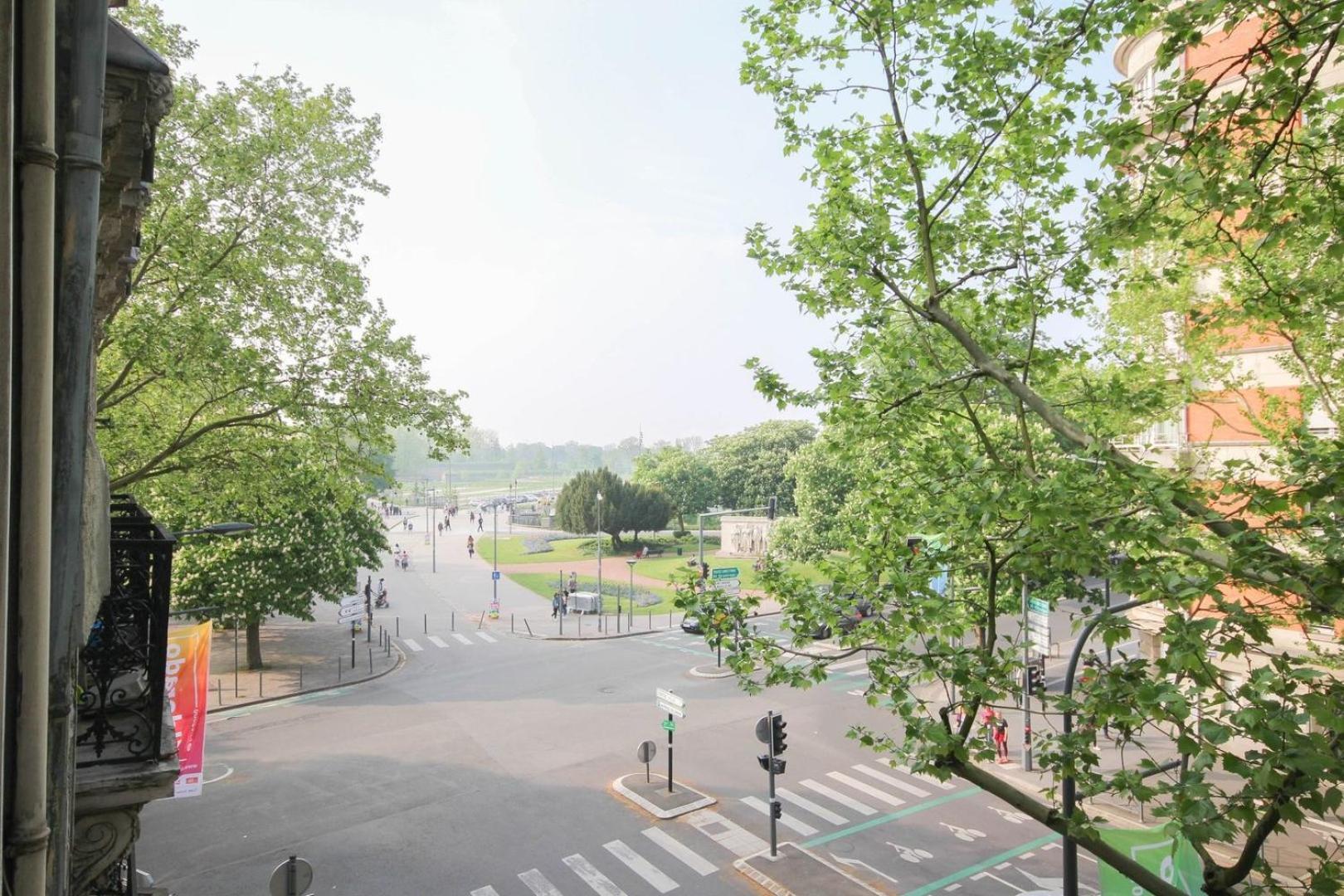 2-Bedroom Flat + Private Car Park. Lille Ngoại thất bức ảnh